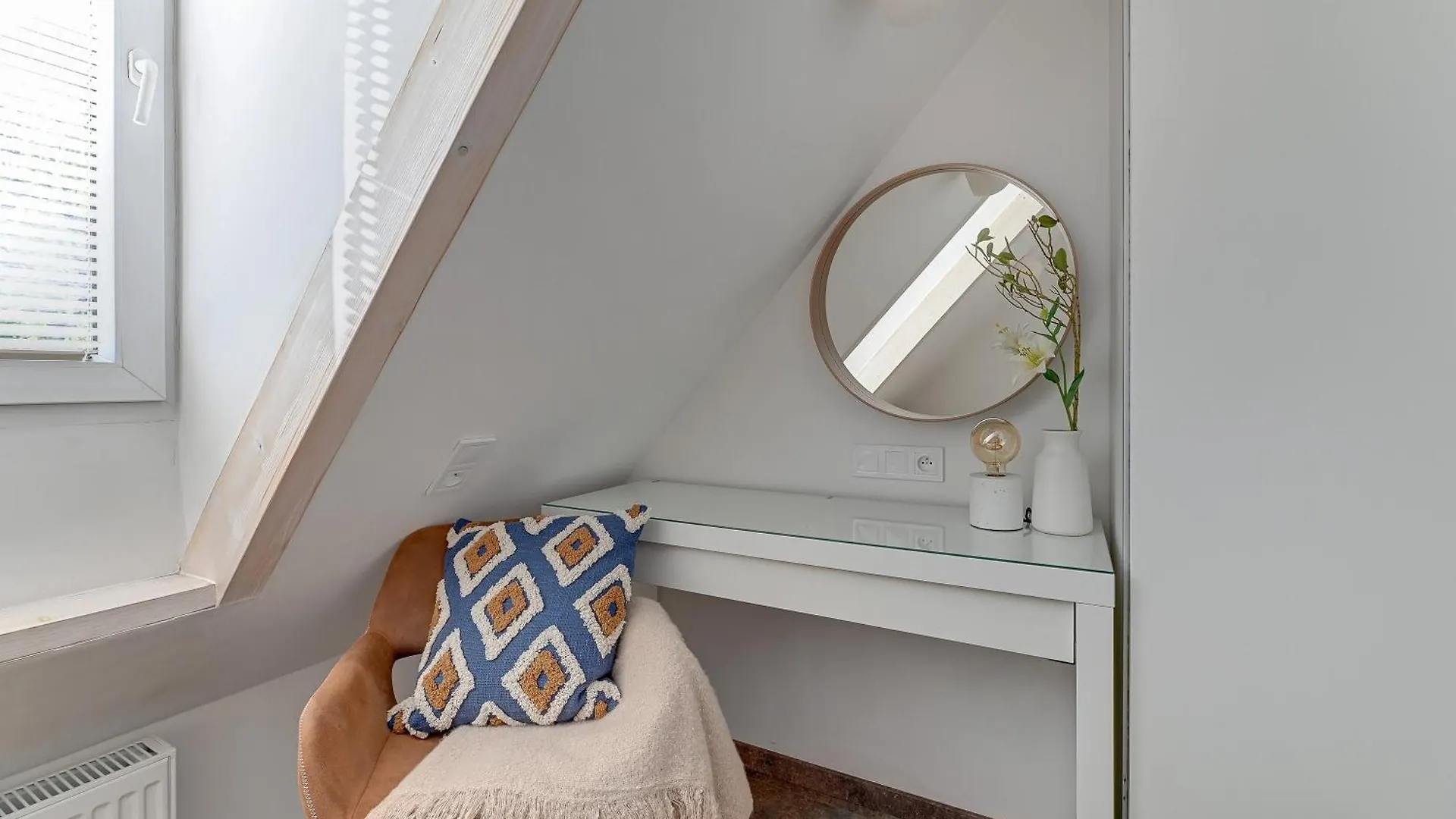 Lion Apartments- Gdansk Old Town Loft Apartment